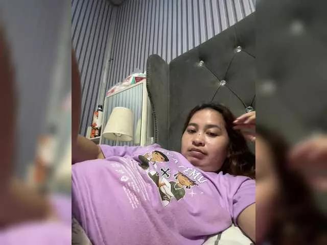 sweetdreamslea from BongaCams