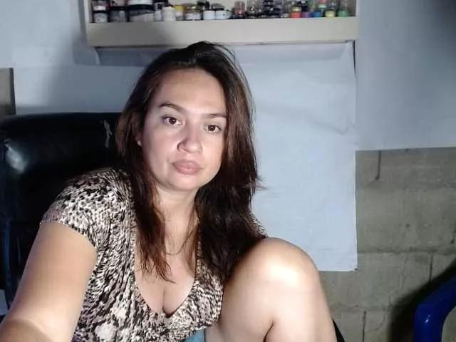 sweetfeeling30 from BongaCams