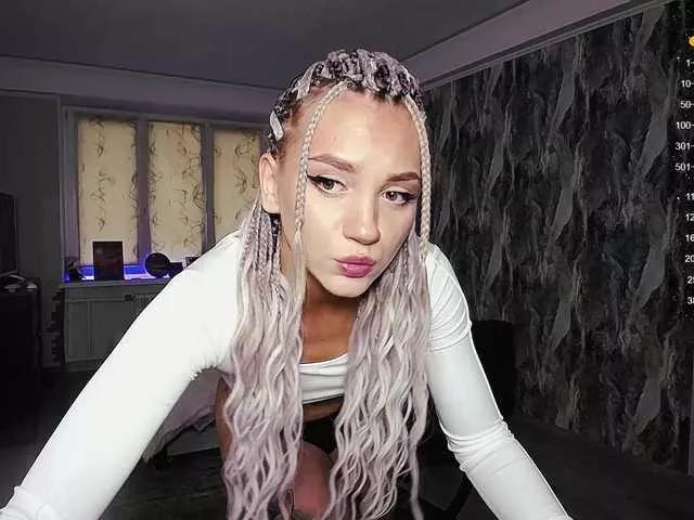Explore our live girls sluts from our Custom and Multi clubs and checkout exclusive access to highly interactive content, such as shape, hair, titties, pussy type and many more.