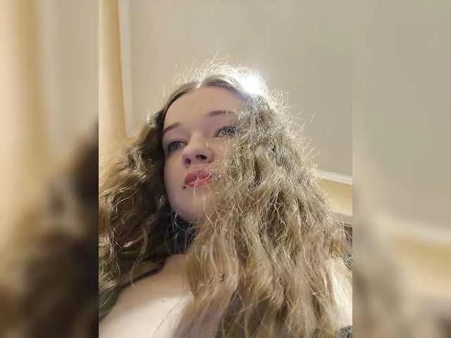 Explore our live girls sluts from our Custom and Multi clubs and checkout exclusive access to highly interactive content, such as shape, hair, titties, pussy type and many more.