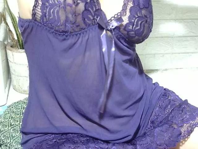 sweetmama17 from BongaCams