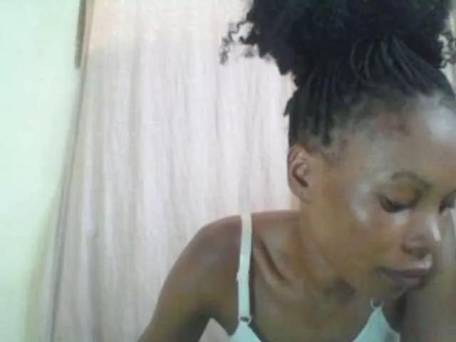 Sweetpetite254 from BongaCams