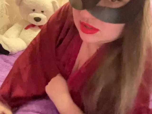 Explore our live girls sluts from our Custom and Multi clubs and checkout exclusive access to highly interactive content, such as shape, hair, titties, pussy type and many more.