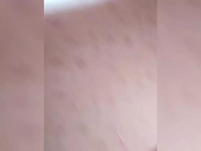 SweetSugar77 from BongaCams