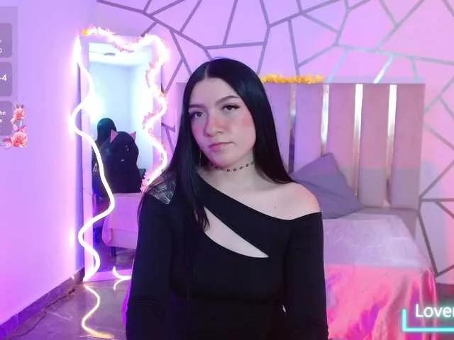 Explore our live girls sluts from our Custom and Multi clubs and checkout exclusive access to highly interactive content, such as shape, hair, titties, pussy type and many more.