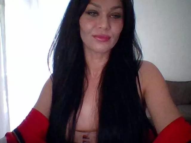 Explore our live girls sluts from our Custom and Multi clubs and checkout exclusive access to highly interactive content, such as shape, hair, titties, pussy type and many more.