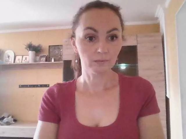TessBertie from BongaCams