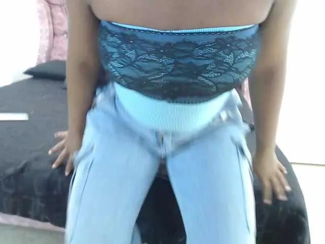Explore our live girls sluts from our Custom and Multi clubs and checkout exclusive access to highly interactive content, such as shape, hair, titties, pussy type and many more.