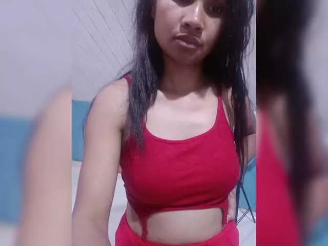 TitiAnnah from BongaCams