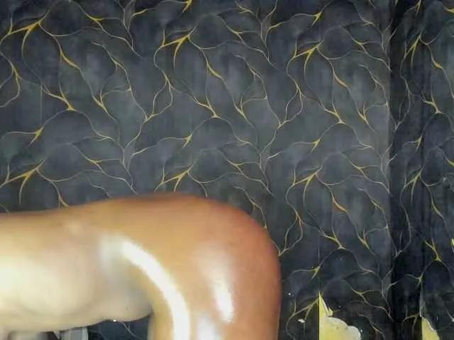 tittiez from BongaCams