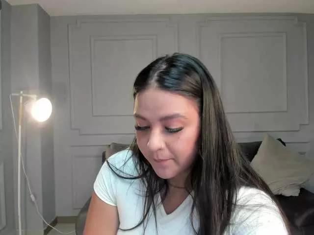 Explore our live girls sluts from our Custom and Multi clubs and checkout exclusive access to highly interactive content, such as shape, hair, titties, pussy type and many more.