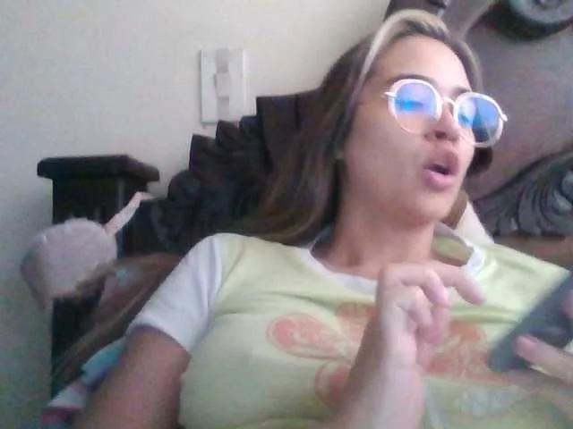 trianabell from BongaCams is Freechat