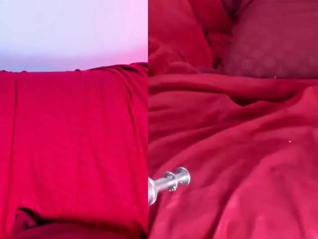 Explore our live girls sluts from our Custom and Multi clubs and checkout exclusive access to highly interactive content, such as shape, hair, titties, pussy type and many more.