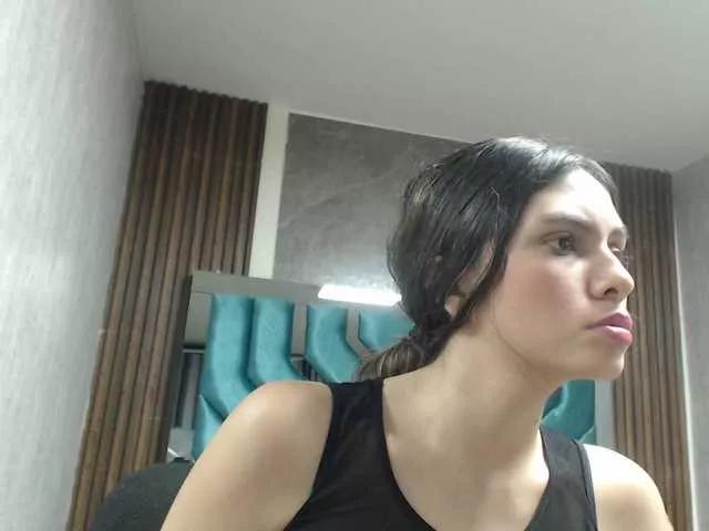 Explore our live girls sluts from our Custom and Multi clubs and checkout exclusive access to highly interactive content, such as shape, hair, titties, pussy type and many more.