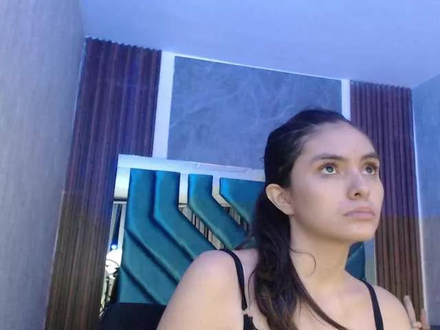Explore our live girls sluts from our Custom and Multi clubs and checkout exclusive access to highly interactive content, such as shape, hair, titties, pussy type and many more.
