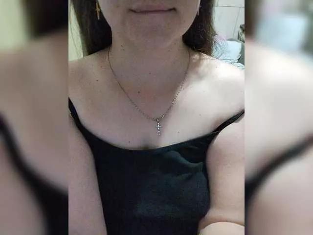 Vikki-vik from BongaCams