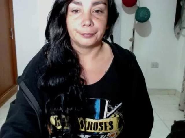 vivian-milf-paint from BongaCams