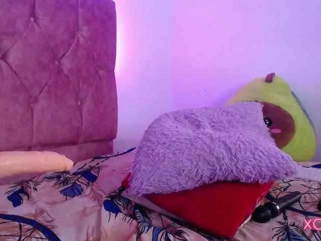 Explore our live girls sluts from our Custom and Multi clubs and checkout exclusive access to highly interactive content, such as shape, hair, titties, pussy type and many more.