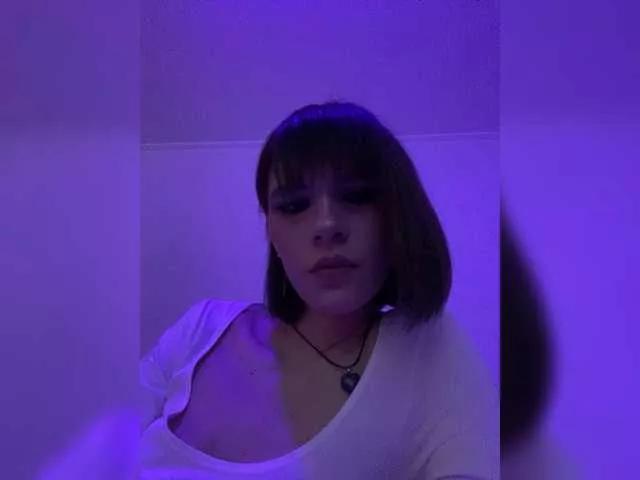 Wowkisse from BongaCams