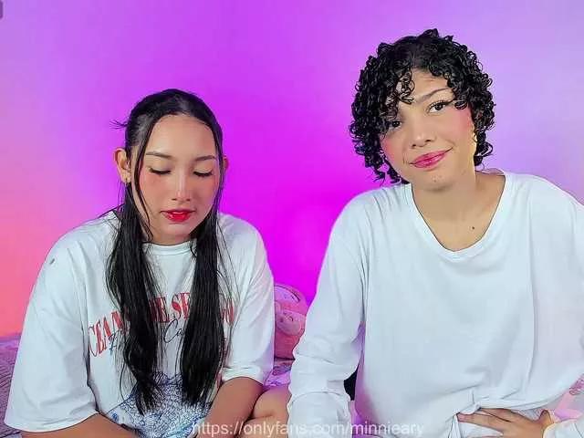 Explore our live girls sluts from our Custom and Multi clubs and checkout exclusive access to highly interactive content, such as shape, hair, titties, pussy type and many more.