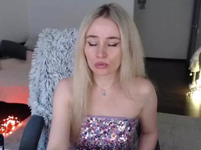 Xyliganka777 webcams show profile image 