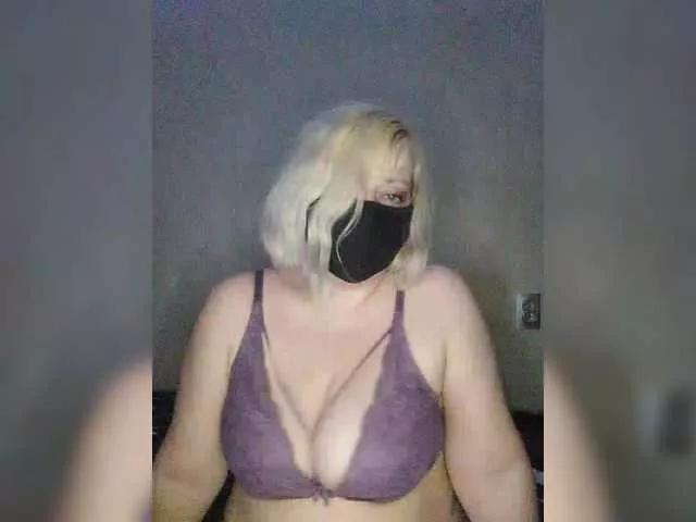 yana38a from BongaCams