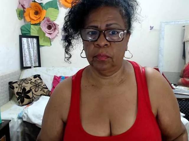 Yayishotsexyw from BongaCams