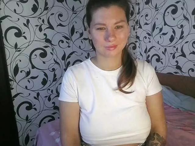 Explore our live girls sluts from our Custom and Multi clubs and checkout exclusive access to highly interactive content, such as shape, hair, titties, pussy type and many more.