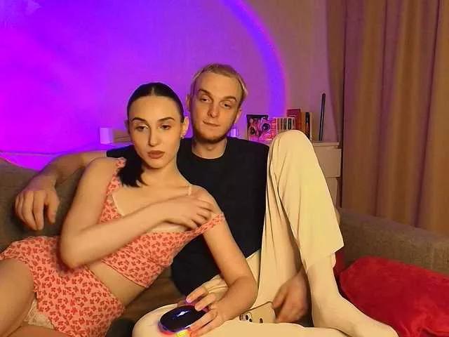 Explore our live girls sluts from our Custom and Multi clubs and checkout exclusive access to highly interactive content, such as shape, hair, titties, pussy type and many more.