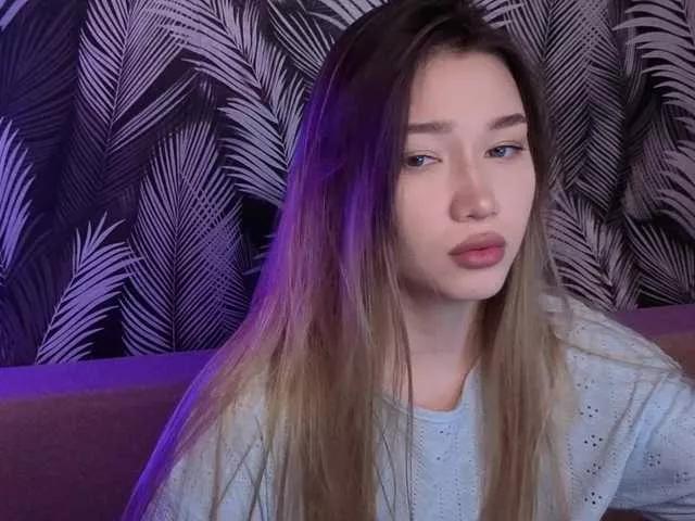 Explore our live girls sluts from our Custom and Multi clubs and checkout exclusive access to highly interactive content, such as shape, hair, titties, pussy type and many more.