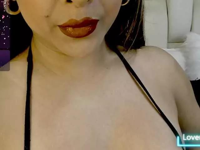 Explore our live girls sluts from our Custom and Multi clubs and checkout exclusive access to highly interactive content, such as shape, hair, titties, pussy type and many more.