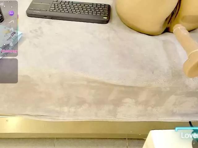 Explore our live girls sluts from our Custom and Multi clubs and checkout exclusive access to highly interactive content, such as shape, hair, titties, pussy type and many more.