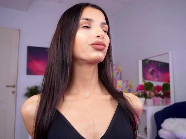 Explore our live girls sluts from our Custom and Multi clubs and checkout exclusive access to highly interactive content, such as shape, hair, titties, pussy type and many more.