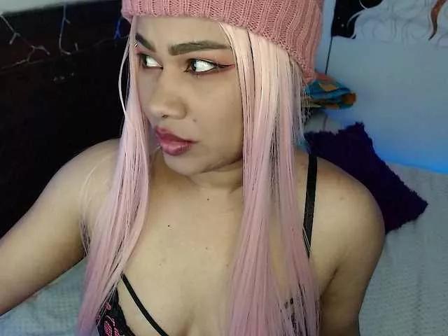 Explore our live girls sluts from our Custom and Multi clubs and checkout exclusive access to highly interactive content, such as shape, hair, titties, pussy type and many more.