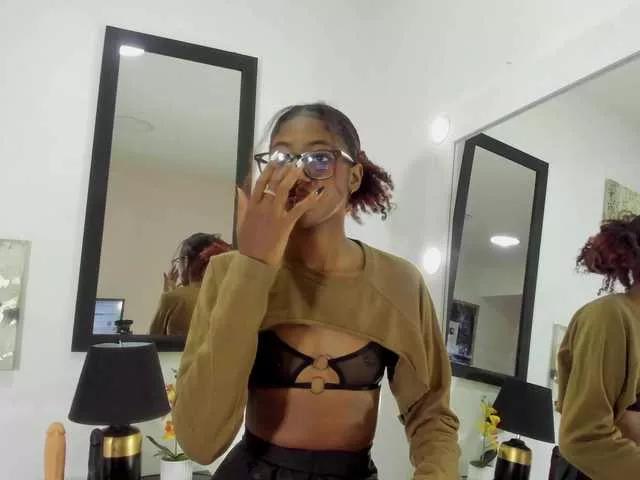 Zoee-Lane from BongaCams