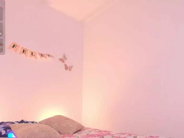 zoemonroe from BongaCams is Freechat