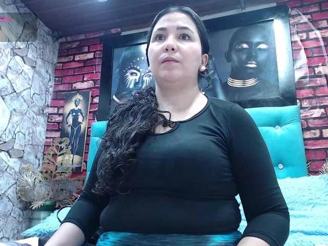 Explore our live girls sluts from our Custom and Multi clubs and checkout exclusive access to highly interactive content, such as shape, hair, titties, pussy type and many more.