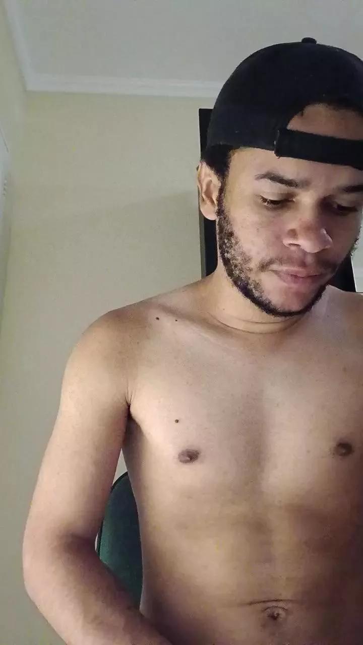 Carlosxntos webcams show profile image 