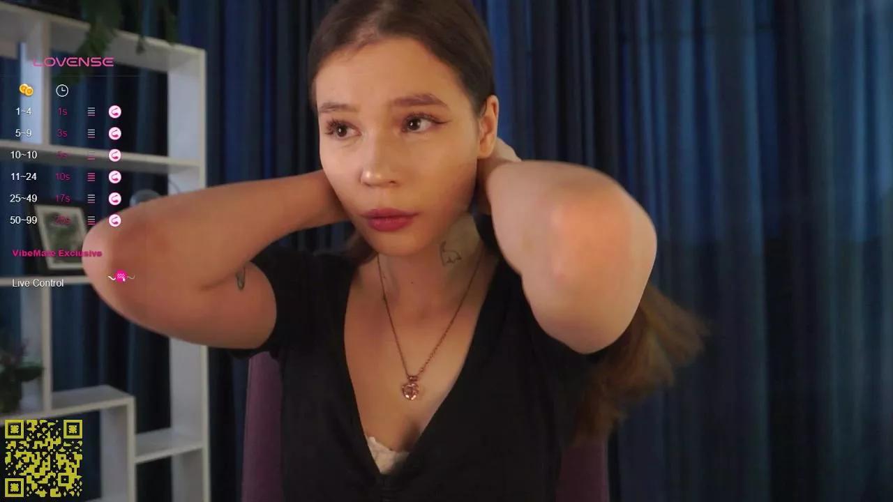 ErlineHence on Cam4