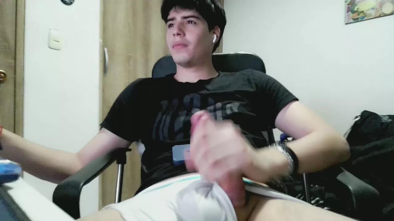 Gerardcolo webcams show profile image 