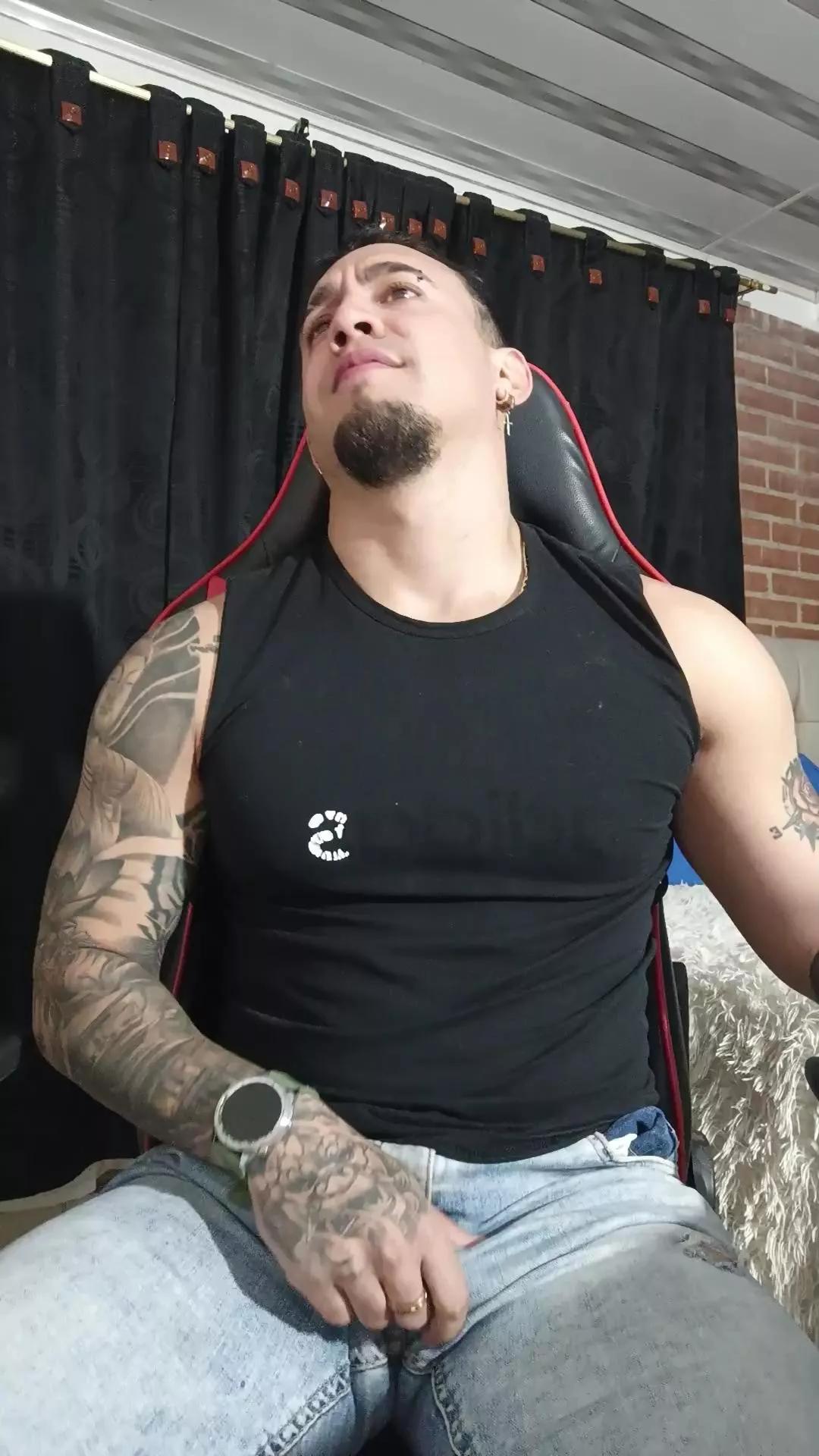 Im_massimo777 webcams show profile image 