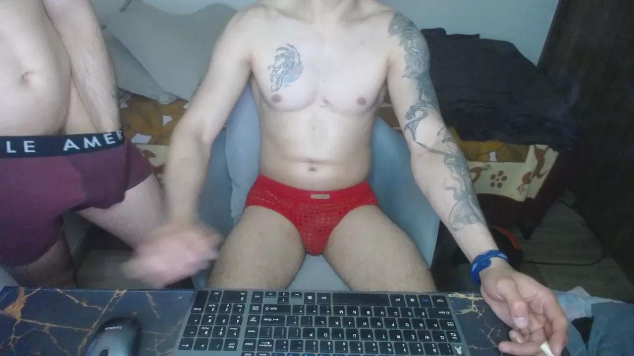 Lealboy from Cam4