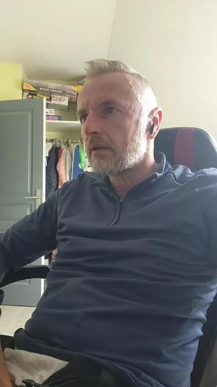 Lenny_Bhar from Cam4