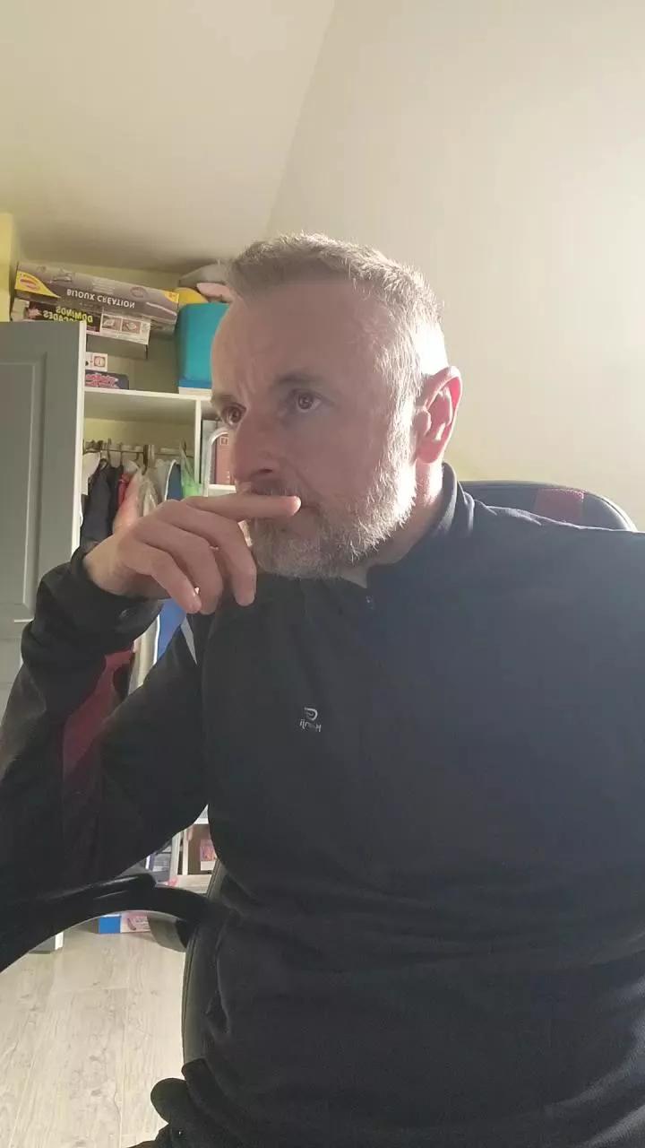 Lenny_Bhar from Cam4