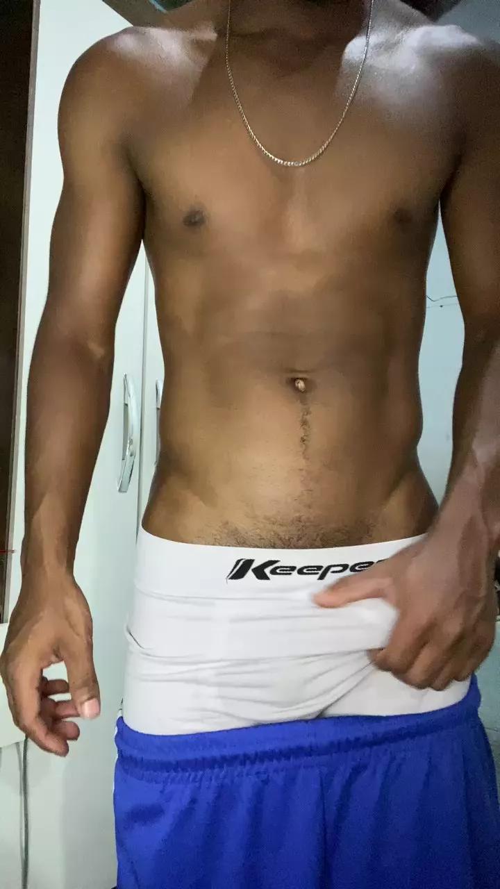Leosilvaj webcams show profile image 