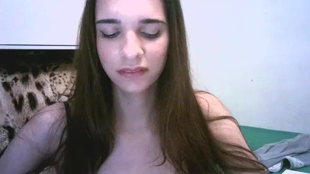 Lizaquiin webcams show profile image 
