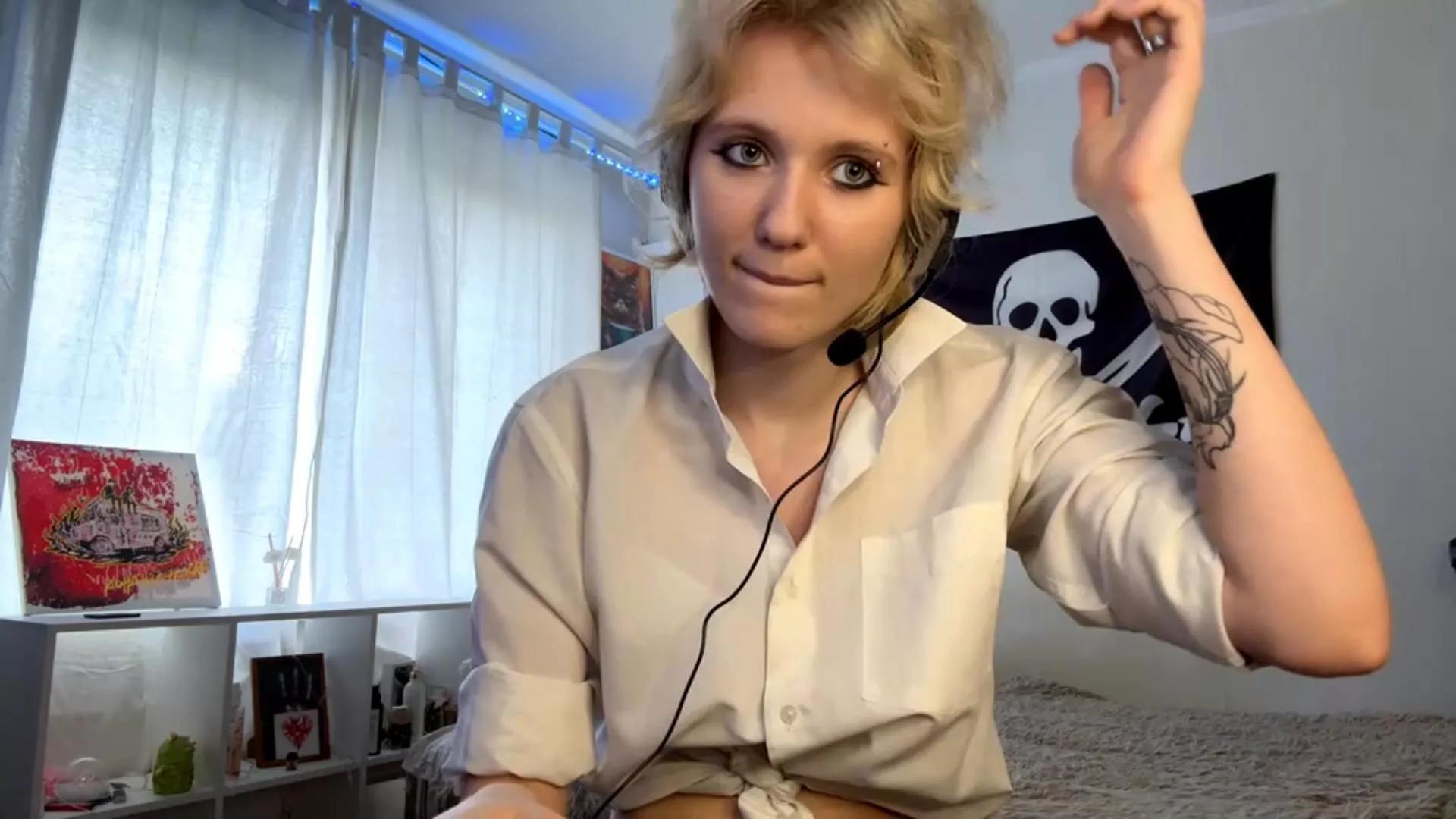 MeganCurson webcams show profile image 
