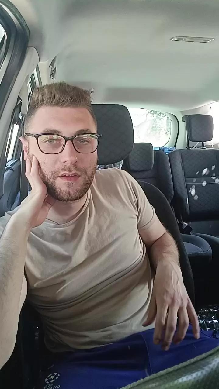 Operaio94 webcams show profile image 