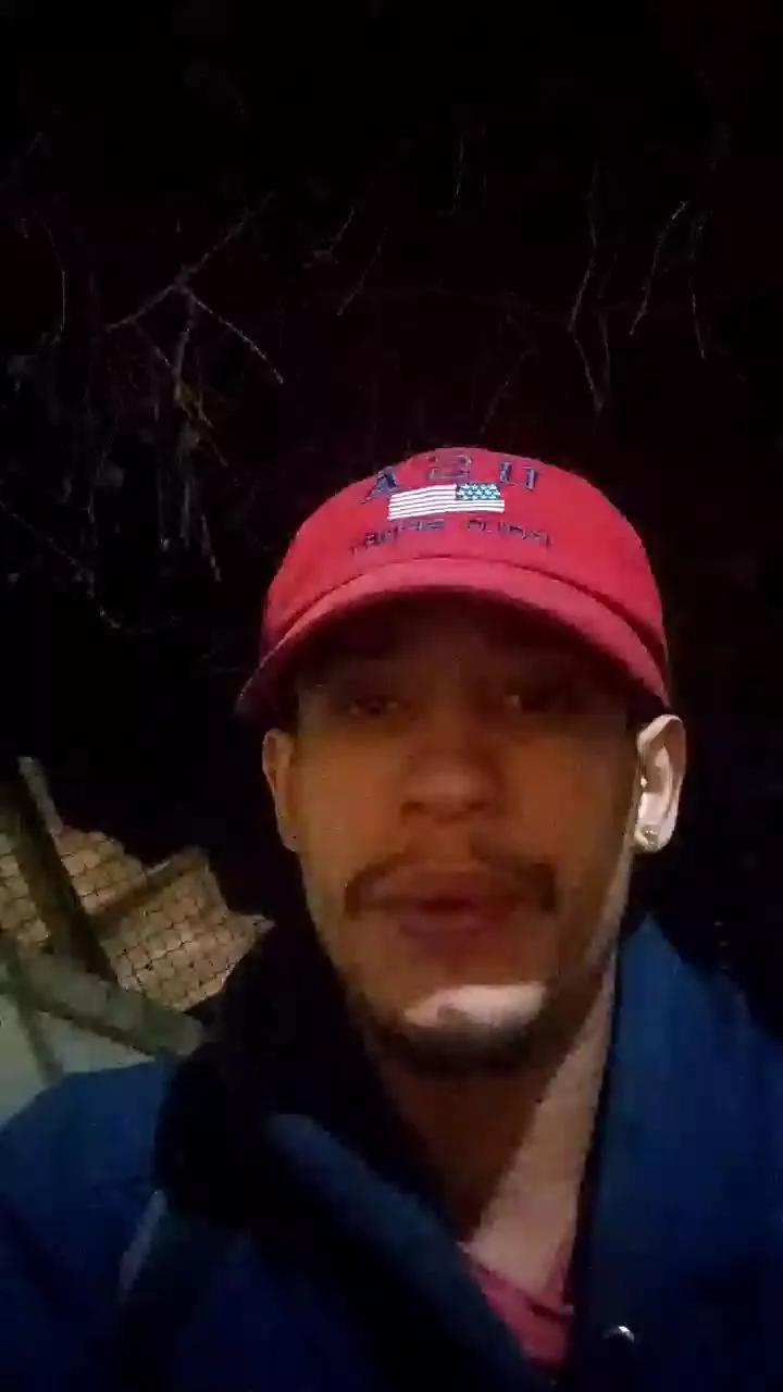 Paulophz00 webcams show profile image 