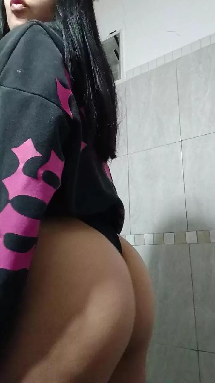 prii_hot from Cam4